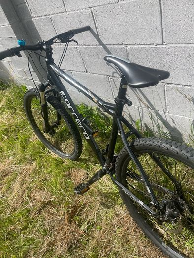 Carrera vengeance mountain bike