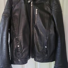 Leather jacket.Size XL