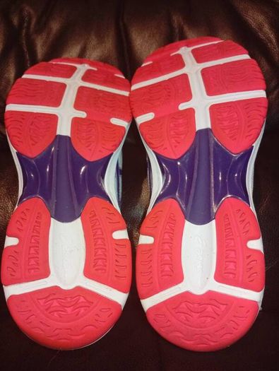 Asics Gel-Netburner Academy 9