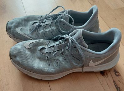 Nike Swift Turbo - Size 8 - Please Read Full Ad