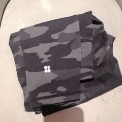 Sweaty Betty 7/8 camo leggings S
