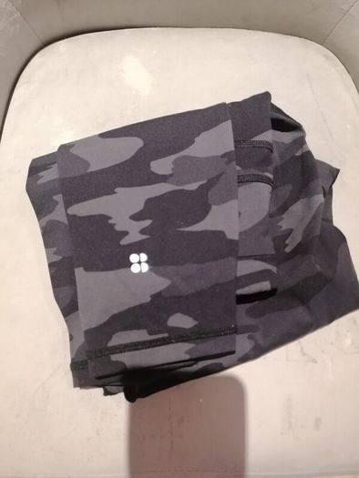 Sweaty Betty 7/8 camo leggings S