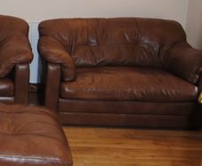 Quality Leather Alexander & James Loveseat Two Seater