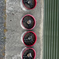 advans