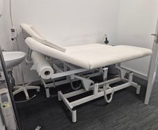 Massage/Doctor Examination Bed