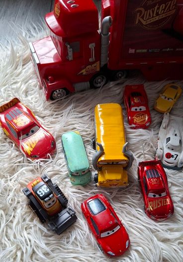 Disney Pixar Cars Lighting McQueen
