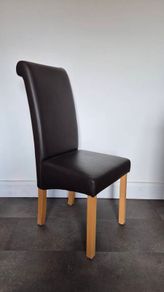 Dining room chair