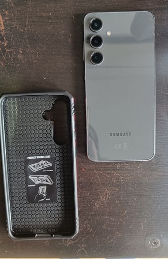 Samsung Galaxy S24 FE 5G, 128GB ,Black ,Like New