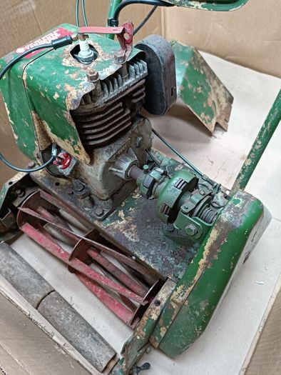 cylinder mower Qualcast/Atco