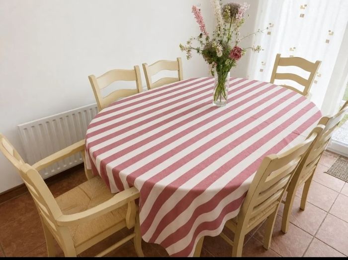 Kitchen Table and Chairs