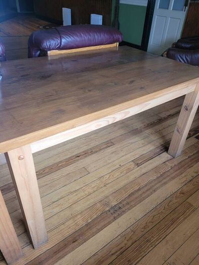 Solid wooden kitchen table L145cm x W91cm x H78cm