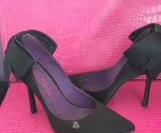 plum colour shoes size 3 with bow new