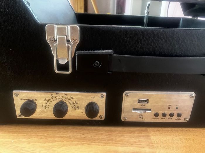 Steepletone SRP1R09 Record Player