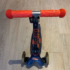 Foldable mini micro scooter