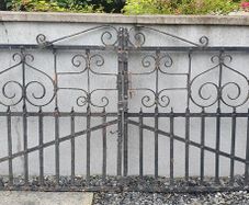 Gate