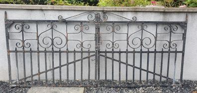 Gate
