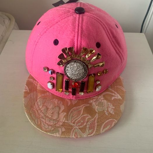 Bnwt River Island Retro Cap