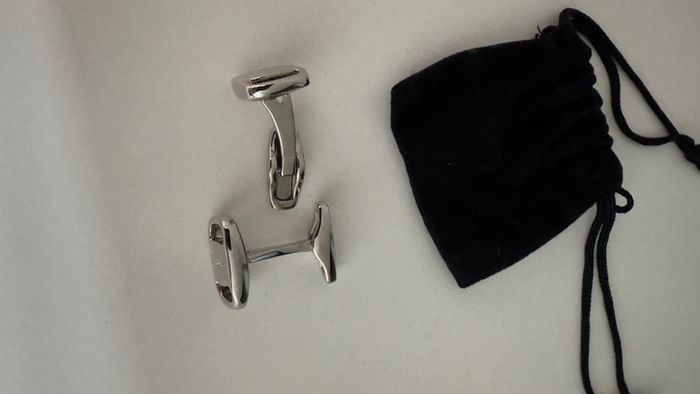Cufflinks