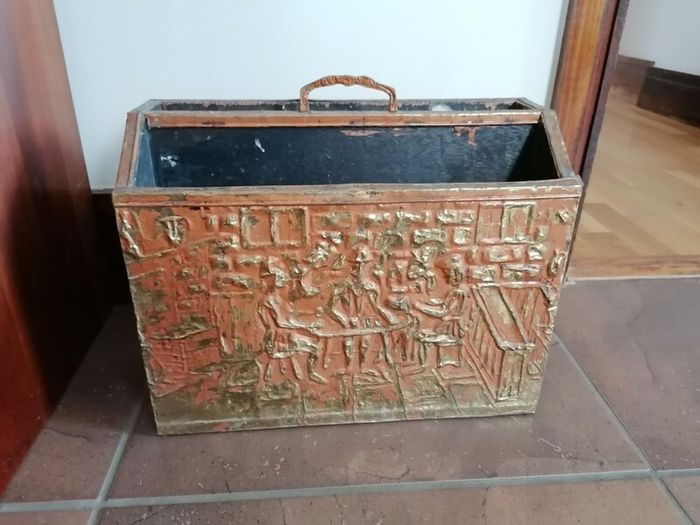 Vintage Magazine Rack