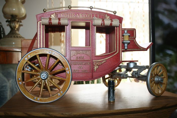 Vintage Ghirardelli Chocolate Stagecoach Carriage Promo Display 13x8.x 6.5