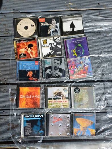 Music CDs Job Lot - 15 Audio CDs For sale: A collection of 15 original audio CDs. All CDs are comple