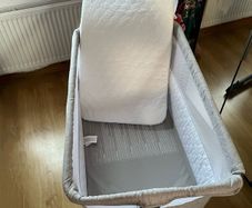 baby cot