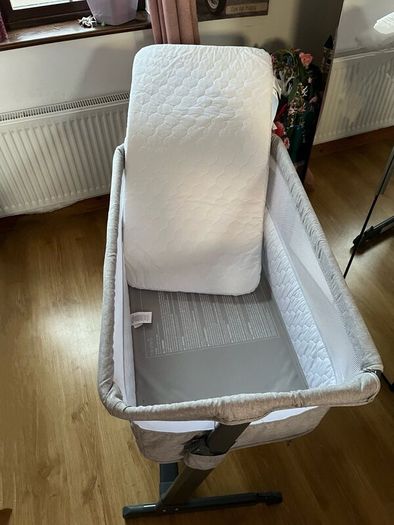 baby cot