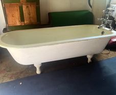 Antique Original Cast-Iron Bath (6ft)