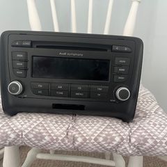 Genuine Audi TT Mk2 (8J) Symphony Radio with Code & Manual 8J0035195G