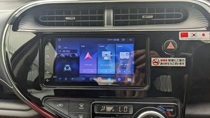 Toyota Aqua 7" Android Auto CarPlay Radio