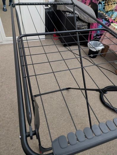 clothes line