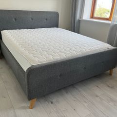 King-size Bed & Mattress