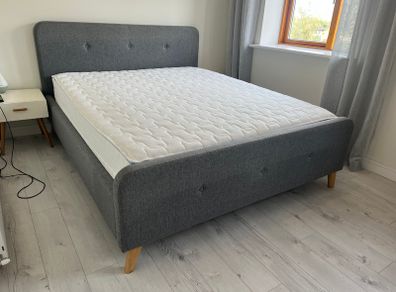 King-size Bed & Mattress