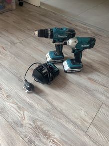 makita impact driver  and screwdriver drill set