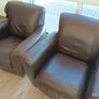 Leather armchairs are in very good condition. Image 4
