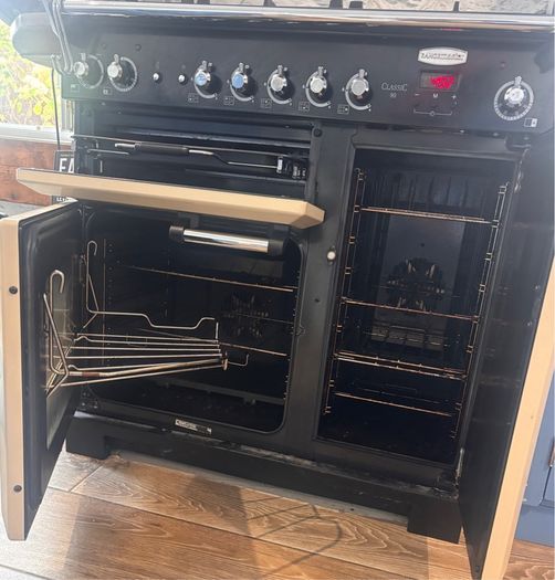 Cream Rangemaster Kitchener 90cm Dual Fuel Range Cooker