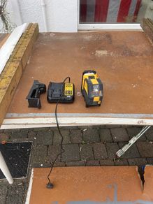 dewalt laser