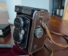 Yashica-Mat LM twin-lens reflex