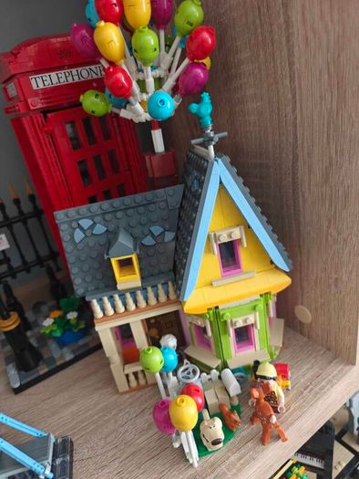 lego up house