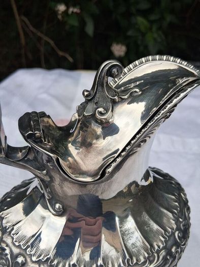 James Dixon Sterling Silver Claret Jug(1899 433 grams)