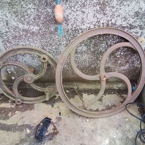 Cast Iron Wheels