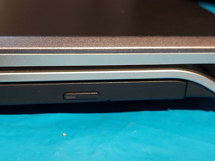 Sony Vaio Laptop, Model PCG-3B1M, X-black LCD Display, Full HD, Blue Ray Optical Drive, Intel Core 2 Duo CPU, 2.27GHz, 4GB Ram, 232GB HDD, Windows 10, Microsoft Edge, Chrome