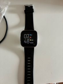Fitbit Versa 2 with spare strap
