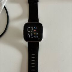 Fitbit Versa 2 with spare strap