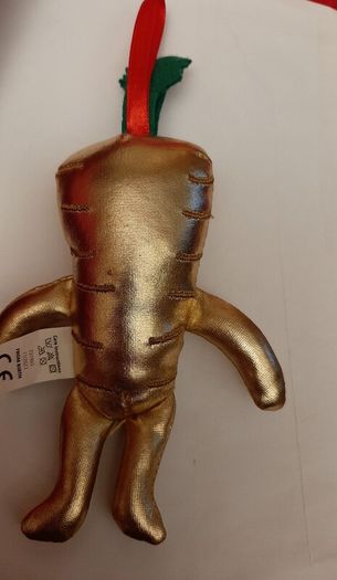 New Kevin the carrot golden collectable