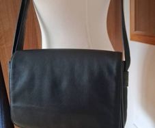 Fossil Soft Genuine Leather Crossbody/Shoulder Bag in Black