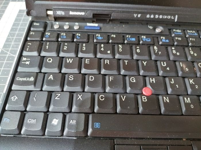 Lenovo ThinkPad X61s laptop