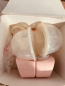 Momcozy S9 double breast pump