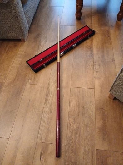 snooker cue and hardcase. John parrot.