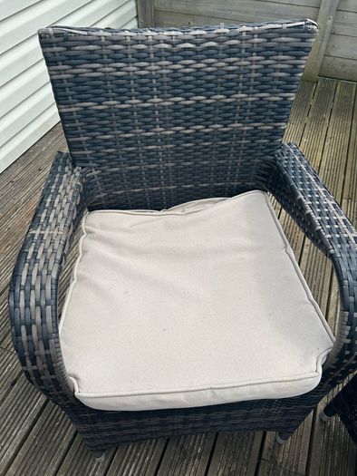 8 seater table and chairs